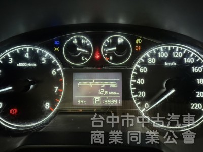 2015年 Nissan TIIDA 5D 1.6 豪華影音版 原鈑件 恆溫 I-Key 盲點偵測 大空間大省油好代步