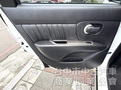 2018年 Nissan LIVINA 1.6 旗艦版 原鈑件 恆溫空調 I-Key 盲點偵測 乘坐舒適 跨界小休旅