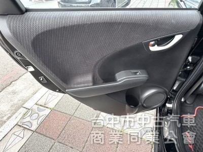 2012年 Honda Fit  1.5 VTi-S 原鈑件 恆溫空調 定速巡航 換檔撥片 日常通勤代步 實用小車首選 