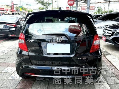 2012年 Honda Fit  1.5 VTi-S 原鈑件 恆溫空調 定速巡航 換檔撥片 日常通勤代步 實用小車首選 