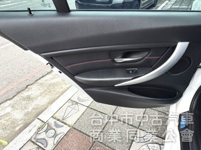 2013年 BMW Sedan 320i Sport 總代理 一手車 原鈑件 雙區恆溫 雙前座跑車座椅 免百萬 輕鬆入主