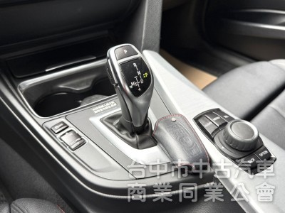 2013年 BMW Sedan 320i Sport 總代理 一手車 原鈑件 雙區恆溫 雙前座跑車座椅 免百萬 輕鬆入主