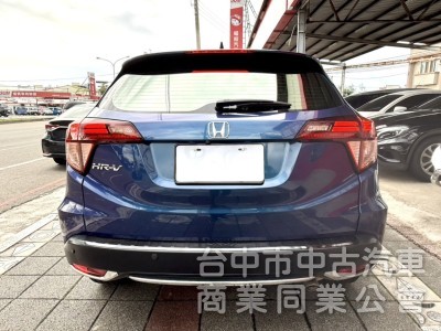 2017年 Honda HR-V 1.8 頂級S版 原鈑件 恆溫空調 I-Key 換檔撥片 靈活大空間 居家小休旅首選