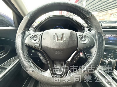 2017年 Honda HR-V 1.8 頂級S版 原鈑件 恆溫空調 I-Key 換檔撥片 靈活大空間 居家小休旅首選