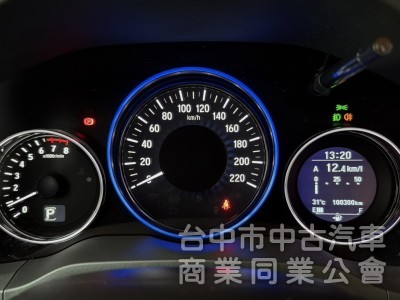 2017年 Honda HR-V 1.8 頂級S版 原鈑件 恆溫空調 I-Key 換檔撥片 靈活大空間 居家小休旅首選
