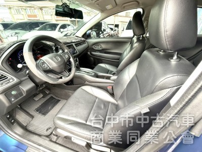 2017年 Honda HR-V 1.8 頂級S版 原鈑件 恆溫空調 I-Key 換檔撥片 靈活大空間 居家小休旅首選