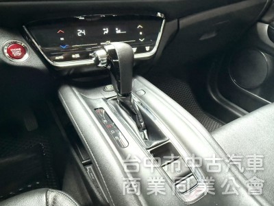 2017年 Honda HR-V 1.8 頂級S版 原鈑件 恆溫空調 I-Key 換檔撥片 靈活大空間 居家小休旅首選
