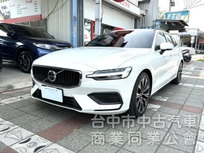 2024年式 Volvo V60 Plus B3 2.0 輕油電 原鈑件 僅跑2萬 ACC 環景  瑞典旅行車 原廠保固
