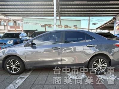 2018年 Toyota Altis 1.8 尊爵版 原鈑件 恆溫 I-Key 定速 盲點 最保值妥善率高的國民房車