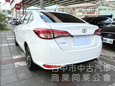 2021年 Toyota Vios 1.5 經典版 原鈑件 僅跑1萬公里 適合家庭 日常通勤代步的安心首選
