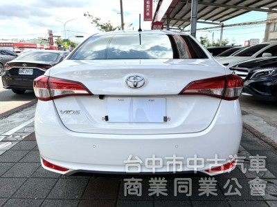 2021年 Toyota Vios 1.5 經典版 原鈑件 僅跑1萬公里 適合家庭 日常通勤代步的安心首選