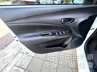 2021年 Toyota Vios 1.5 經典版 原鈑件 僅跑1萬公里 適合家庭 日常通勤代步的安心首選