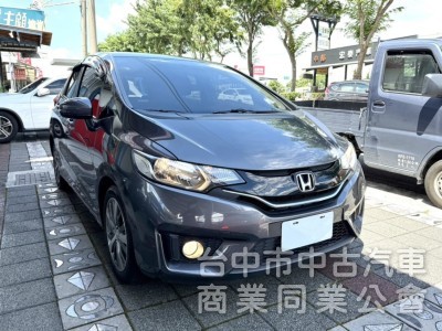 2016年 Honda FIT 1.5 S版 恆溫空調 換檔撥片 定速 安卓大螢幕 超人氣小車 首購族小家庭代步首選