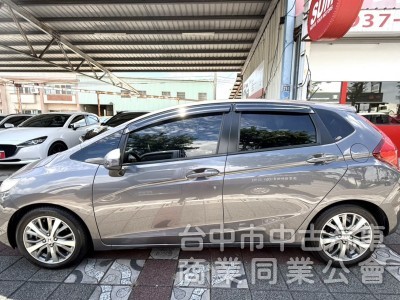 2016年 Honda FIT 1.5 S版 恆溫空調 換檔撥片 定速 安卓大螢幕 超人氣小車 首購族小家庭代步首選