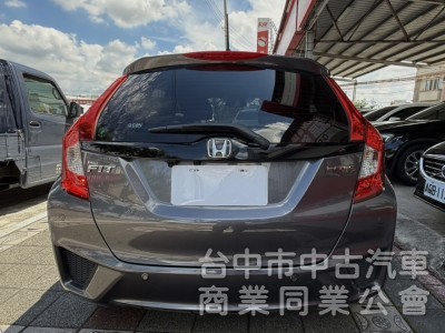 2016年 Honda FIT 1.5 S版 恆溫空調 換檔撥片 定速 安卓大螢幕 超人氣小車 首購族小家庭代步首選