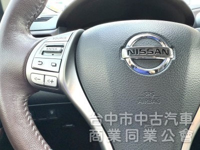 2021年 Nissan TIIDA 5D 1.6  J智能360版 原鈑件 環景 I-Key 定速 恆溫 都會時尚小車