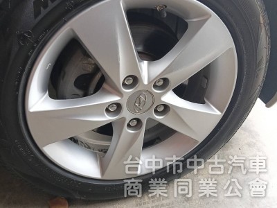 2013年 Hyundai Elantra 1.8 GLS 豪華型 原鈑件 雙區恆溫 影音 倒車顯影 漂亮認證車 可全貸