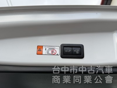 2025年式 Toyota Corolla Cross 1.8 Hybrid 旗艦型 原鈑件 高質感油電神車 原廠保固中