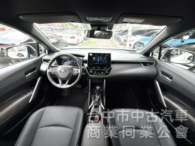 2025年式 Toyota Corolla Cross 1.8 Hybrid 旗艦型 原鈑件 高質感油電神車 原廠保固中