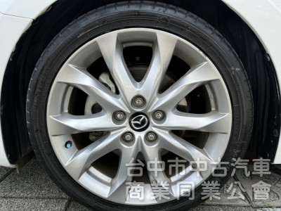 2016年式 Mazda 3 5D 頂級型 2.0 原鈑件 電動天窗 恆溫 換檔撥片 日本原裝進口 帥氣代步車首選