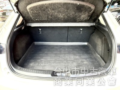 2016年式 Mazda 3 5D 頂級型 2.0 原鈑件 電動天窗 恆溫 換檔撥片 日本原裝進口 帥氣代步車首選