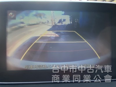 2016年式 Mazda 3 5D 頂級型 2.0 原鈑件 電動天窗 恆溫 換檔撥片 日本原裝進口 帥氣代步車首選