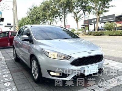 2016年 Ford Focus 5D 1.5T 汽油時尚型 原鈑件 定速 渦輪增壓 換檔撥片 省油實用 便宜輕鬆入手