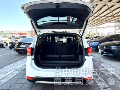 2019年 KIA Carens 2.0 汽油旗艦版 原鈑件 里程5萬 全景天窗 環景 盲點 舒適大空間 高顏值跨界休旅