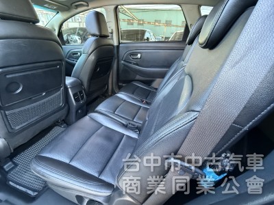 2019年 KIA Carens 2.0 汽油旗艦版 原鈑件 里程5萬 全景天窗 環景 盲點 舒適大空間 高顏值跨界休旅