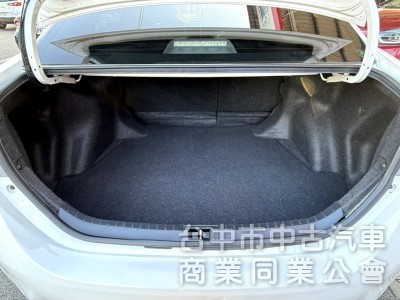 2016年 Toyota Altis 1.8 經典版 Safety+ 車況優 恆溫 大螢幕安卓機 定速 超熱門車款首選