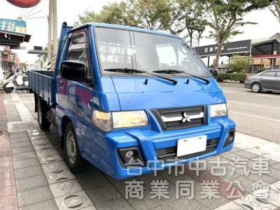 2017年 中華 得利卡 2.4 手排 貨車 原鈑件 只跑9萬公里 車況好 引擎硬挺 好開有力 創業的好幫手