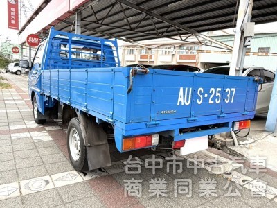 2017年 中華 得利卡 2.4 手排 貨車 原鈑件 只跑9萬公里 車況好 引擎硬挺 好開有力 創業的好幫手