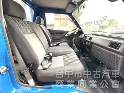 2017年 中華 得利卡 2.4 手排 貨車 原鈑件 只跑9萬公里 車況好 引擎硬挺 好開有力 創業的好幫手