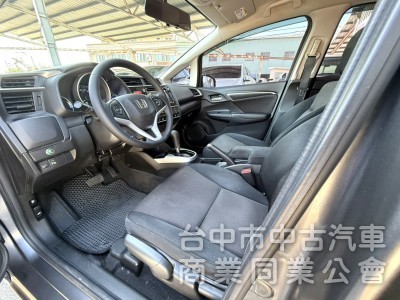 2015年 Honda Fit 1.5 VTi-S 認證車 恆溫 換檔撥片 定速 影音 都會靈巧代步小車