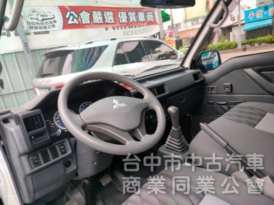 17中華得利卡3人座2.4CC朔鋁箱車超低里程數2.7K