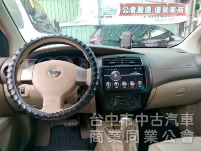 日產LIVINA樂薇娜1.6小休旅