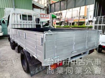 05中華堅打達柴油3.5噸標準斗貨車