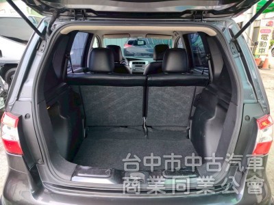 18日產樂薇娜LIVINA女用一手車