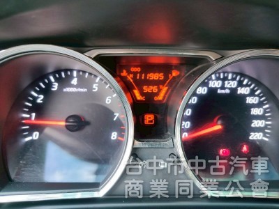 18日產樂薇娜LIVINA女用一手車