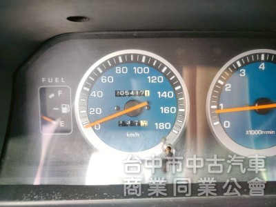 13中華得利卡八人座箱車手排2.4cc