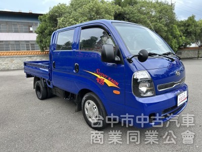 2015卡旺雙廂柴油貨車