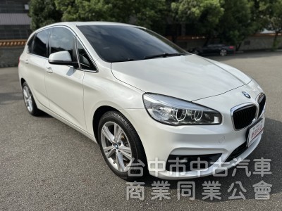 2016BMW220i 五門天窗一手車低里程無重大事故