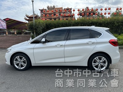 2016BMW220i 五門天窗一手車低里程無重大事故