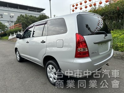 2013INNOVA一手車僅跑四萬多公里 非常稀有的客貨兩用車