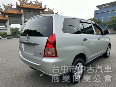 2013INNOVA一手車僅跑四萬多公里 非常稀有的客貨兩用車