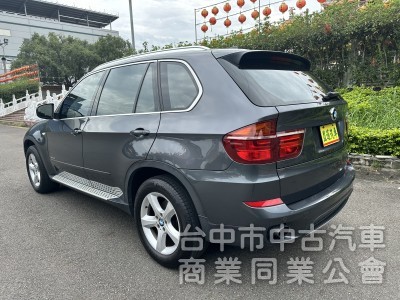 BMW X52012出廠13領牌一手車頂級配備 原廠完整一手車僅跑98905公里非常漂亮保養紀錄