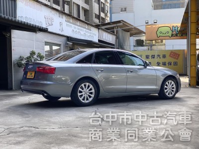 2013 Audi A6 Sedan　　低里程/第三方認證/雙前電動座椅/車偏警示/車道變換輔助/IKEY/天窗/電尾