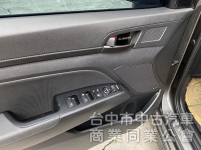 2018 國產 Elantra ADG-F Sport版　　infinity音響／MST進氣／Hardrace拉桿
