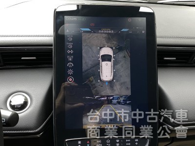 2021 Luxgen URX 7人健康樂活版　伸縮斜坡板／7人座／ACC／環景／腳踢尾門／抬顯／出遊福祉都能用！