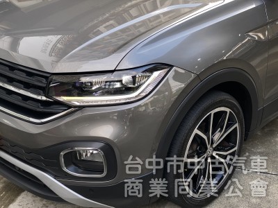 2020 VW T-Cross 230 TSI Style Design　ACC／手機無線充／CarPlay／倒車